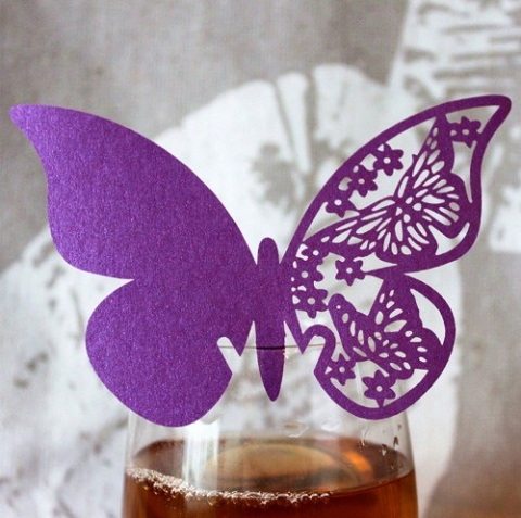 рассадочная карточка сиреневая бабочка на фужер 