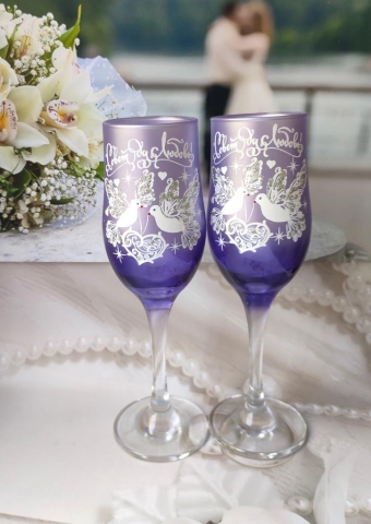 фиолетовые свадебныебокалы фото