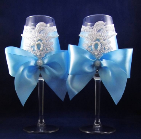 голубые свадебные бокалы с бантами купить