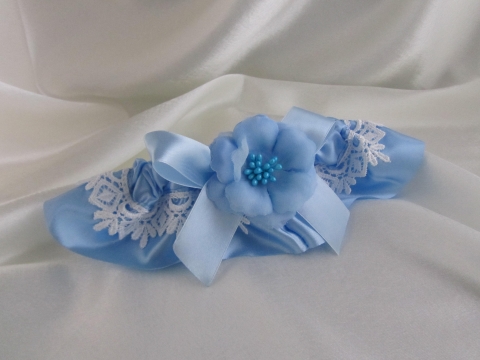 голубая подвязка невесты фото