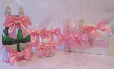 розовая коллекция свадебных аксессуаров фото
