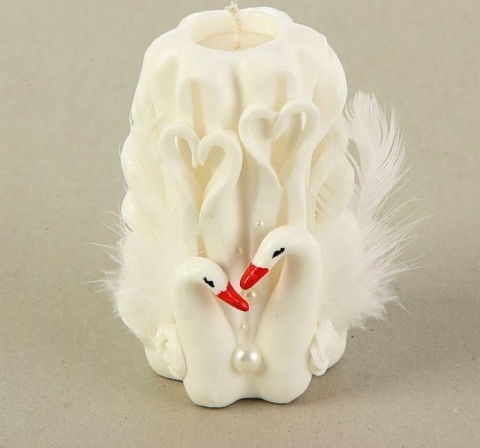 свеча очаг резная белая с лебедями фото