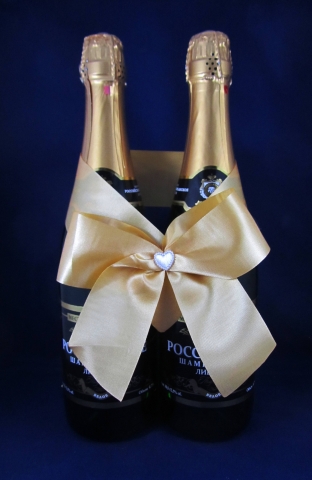 бежевые свадебные украшения на шампанское фото