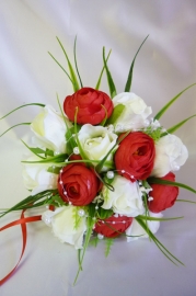букет дублер красно-белые розы