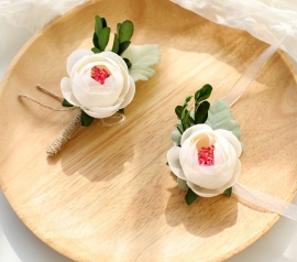 Бутоньерка для Жениха, цветы на руку невесты в одном стиле, цвет белый. ЛЮБОЙ ЦВЕТ ПОД ЗАКАЗ 001107