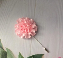 Бутоньерка розовая на булавке &quot; Цветок&quot; 004342