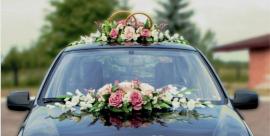 премиум цветы на свадебную машину