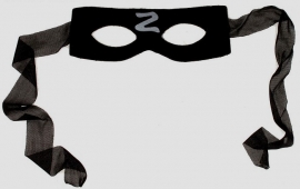 маска черная карнавальная