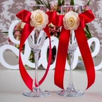 Свадебные бокалы красный-айвори &quot; Милашка&quot; 2 шт 001038