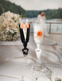 Свадебные бокалы Жених и Невеста &quot;Классика&quot; с персиковым декором 2шт.100351