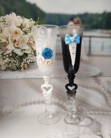 Свадебные бокалы Жених и Невеста с голубым декором 23см 2 шт 100354