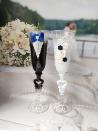 Свадебные бокалы Жених и Невеста  с синим декором 23см 2 шт. 100353