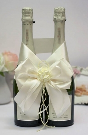 украшение на шампанское айвори с цветами