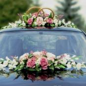 премиум цветы на свадебную машину