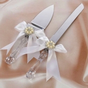 нож и лопатка для свадебного торта белые
