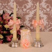нежные персиковые свеич на свадьбу фото