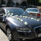 украшение на машину, цветы на присосках на машину