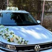 цветы на капот на свадебную машину