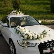 белое украшение на свадебную машину премиум