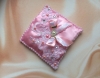 подушечка для коле на свадьбу розовая