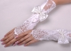 Свадебные перчатки с бантиками: белый, молочный 001677